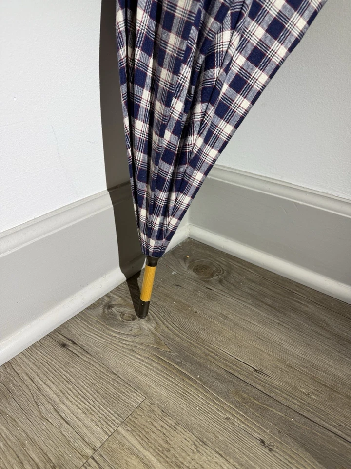 Circunferência de 42 polegadas. Guarda-chuva de algodão encerado 35 polegadas de comprimento VINTAGE (50’s-70’s) - Imagem 2 de 4