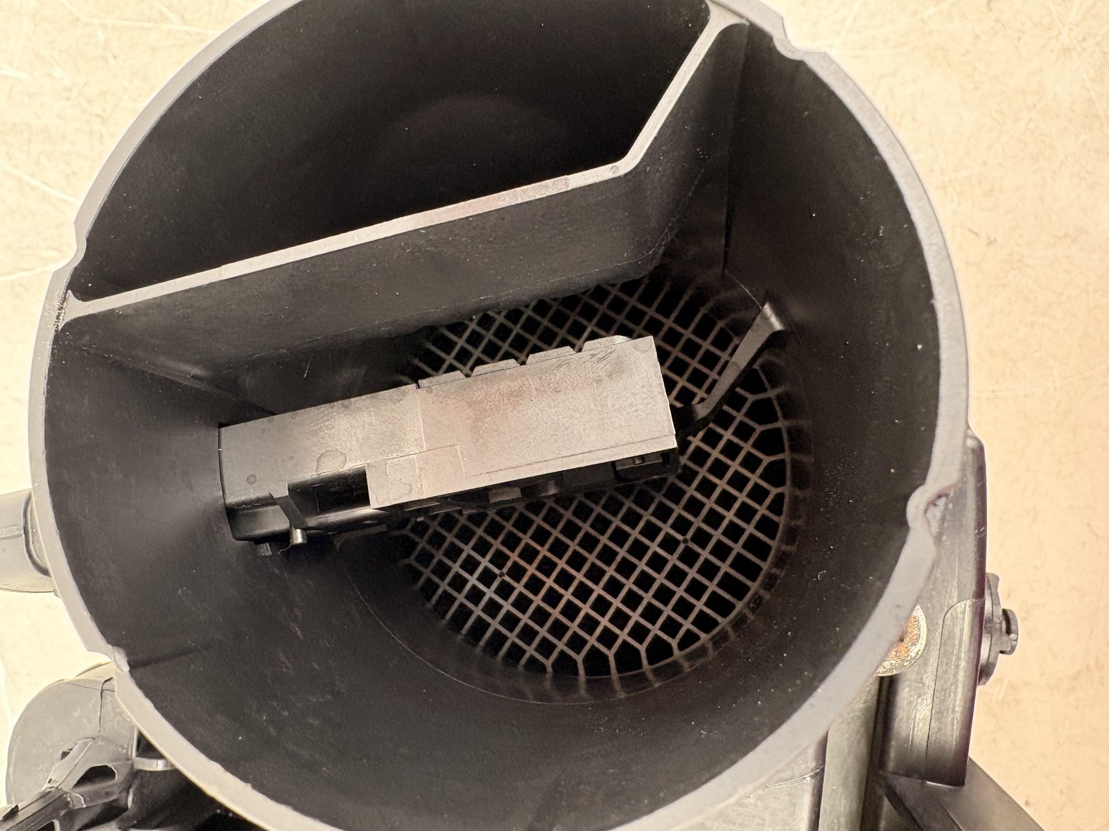 Maserati Ghibli 2014-2019 Right Air box top