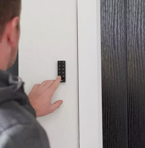 NUOVO! August Home Smart Lock + Connect Wi-Fi Bridge + TASTIERA (GRIGIO SCURO) - Foto 14 di 17