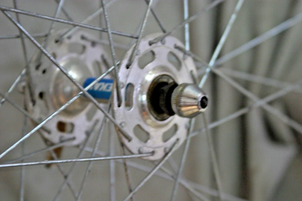 Araya 27" Vintage Front Road Wheel Sekai Freewheel 95/23mm 36S AV QR USA Shipper - Image 4 of 4