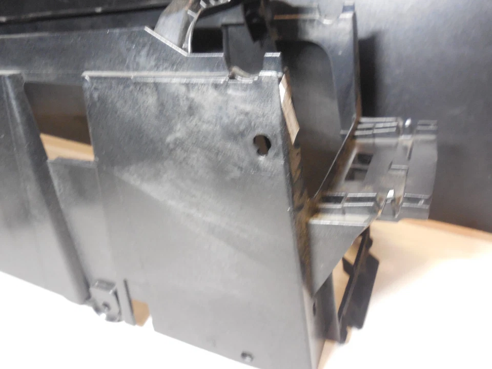 2007-13 Mercedes Benz S550 S600 Center Console Frame Housing 000075700 - Image 3 of 4