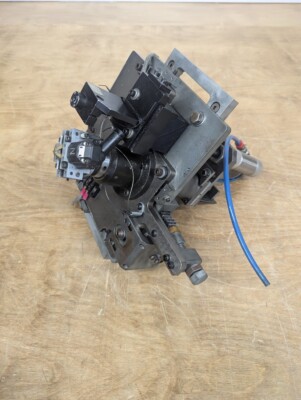 Universal Instruments Radial 6360 Clinch Assembly with Cutter Head and Tooling