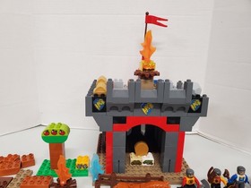 MOC Lego Duplo 4777 With Minifigures Knights Castle 2004 Retired Incomp + Extra