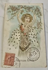 CPA - Carte Fantaisie Art Nouveau  '' Heureuse Année '' Femme aux Fleurs