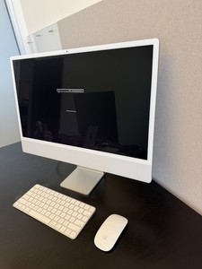 Apple iMac 24" Silver 2021 M1 8-Core GPU 8GB RAM 256GB SSD A2438