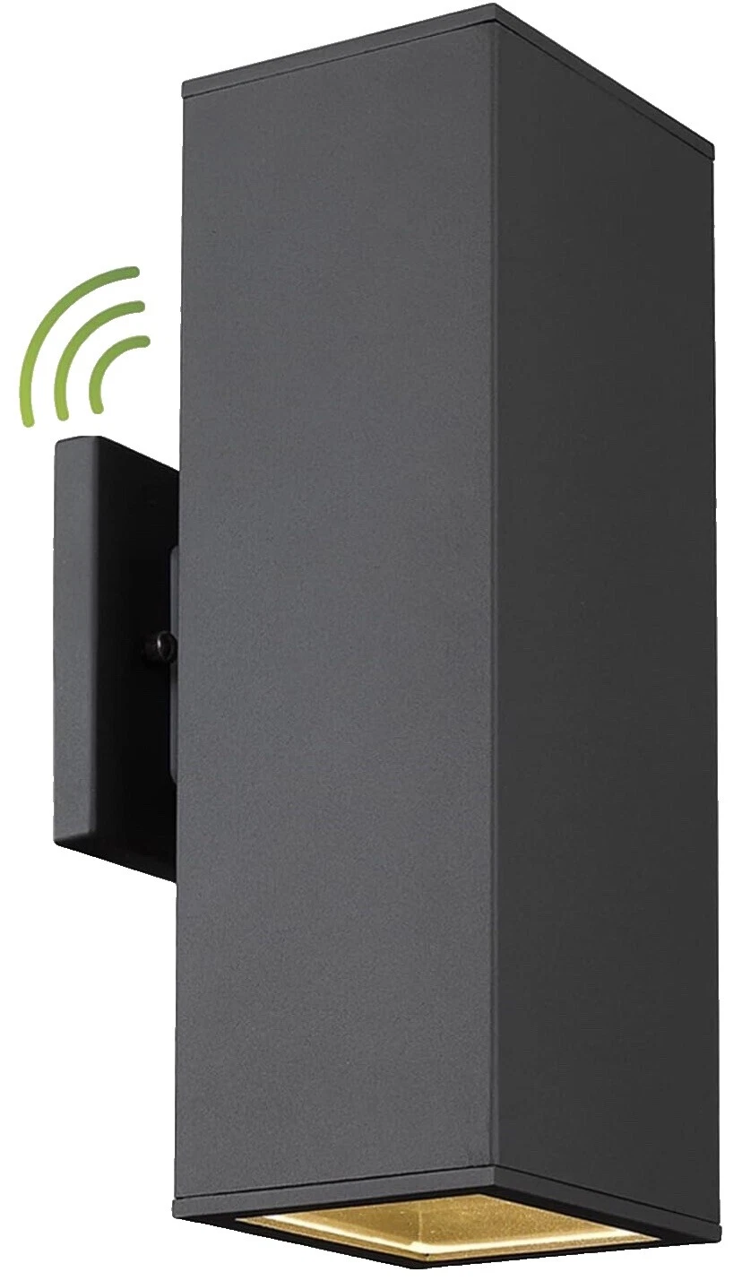 Wall Fixtures Dusk-to-Dawn