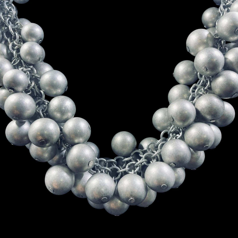 Collar Premier Designs Grueso Distintivo Plata Cuentas Audaz Cadena En Capas Foto 3 de 4