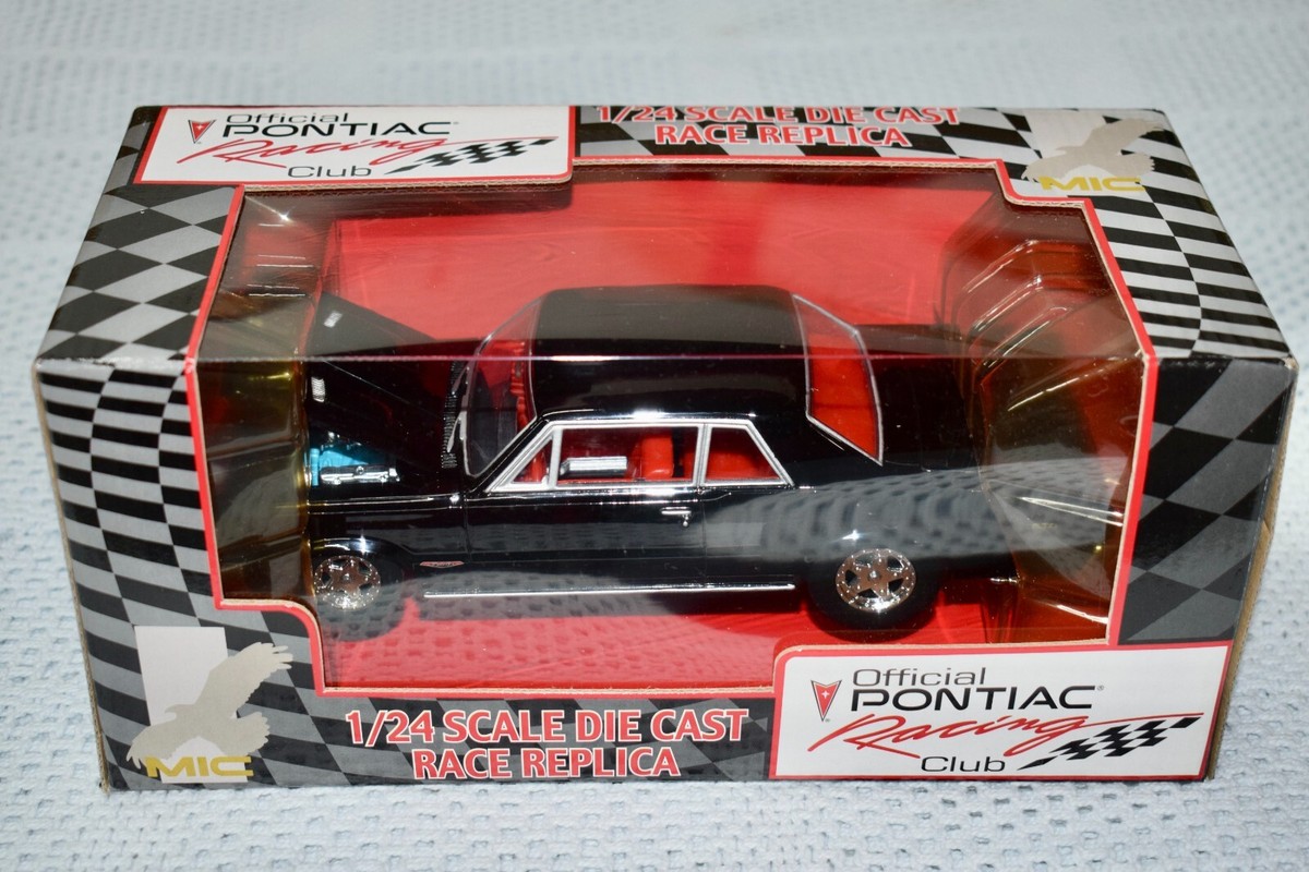 Official Pontiac Racing Club Black 1964 GTO 1:24 Scale