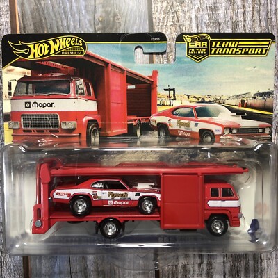 '73 PLYMOUTH DUSTER & SECOND STORY LORRY 2025 Hot Wheels Team Transport Case G