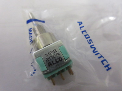 MPE206R ALCO SWITCH Drucktaster DPDT Neu in der Originaltasche UK LAGER