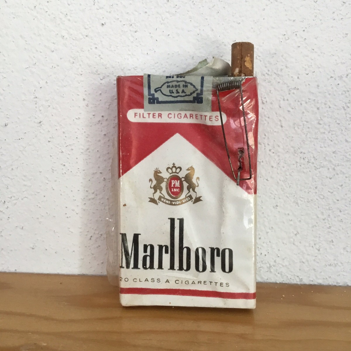 marlborough cigarettes MARLBORO MATCH TRICKED SKIRT CIGARETTES VINTAGE