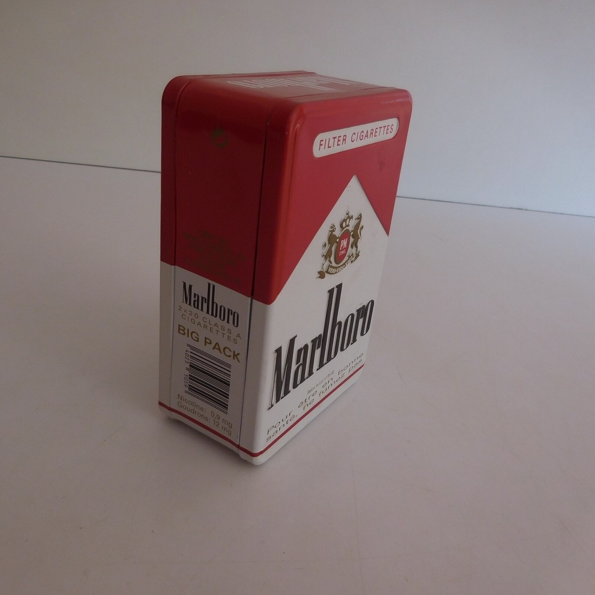 Boite coffret étui cigarettes MARLBORO PHILIP MORRIS RICHMOND USA