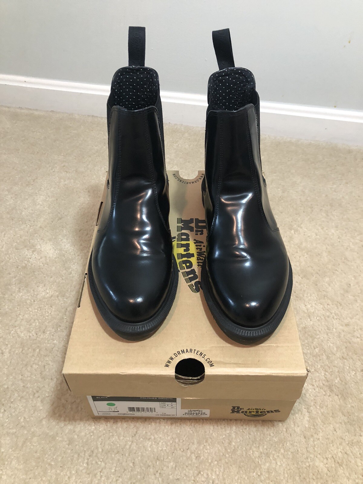 dr martens flora smooth