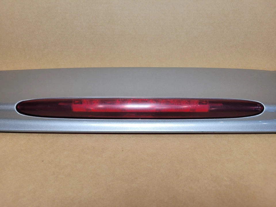 2002-2009 Chevrolet Trailblazer Rear Liftgate Spoiler 3rd Brake Light Panel OEM - Image 3 of 4