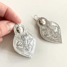 Bohemian Leaf Pattern Pendant Earrings Vintage Jewelry Women's Earrings Alloy