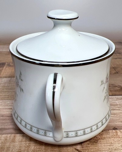 Lenox Tea Garden Bouquet Collection Porcelain Sugar Bowl With Lid - Picture 2 of 4