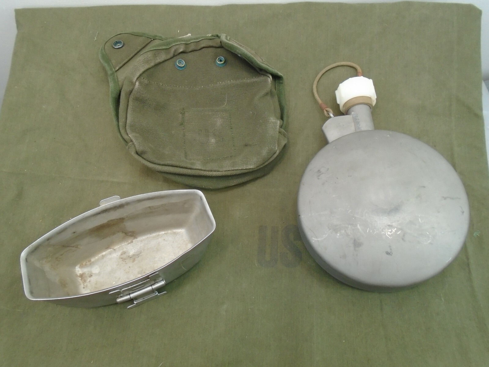 USGI US Army USAF Vietnam War Era Arctic Canteen w/ Case & Cup 1971