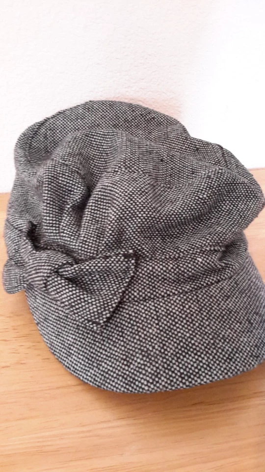 D&Y Womens Newsboy Style Hat Cap Gray Speckled OSFM Adjustable  Lined Bow Accent - Image 2 of 4