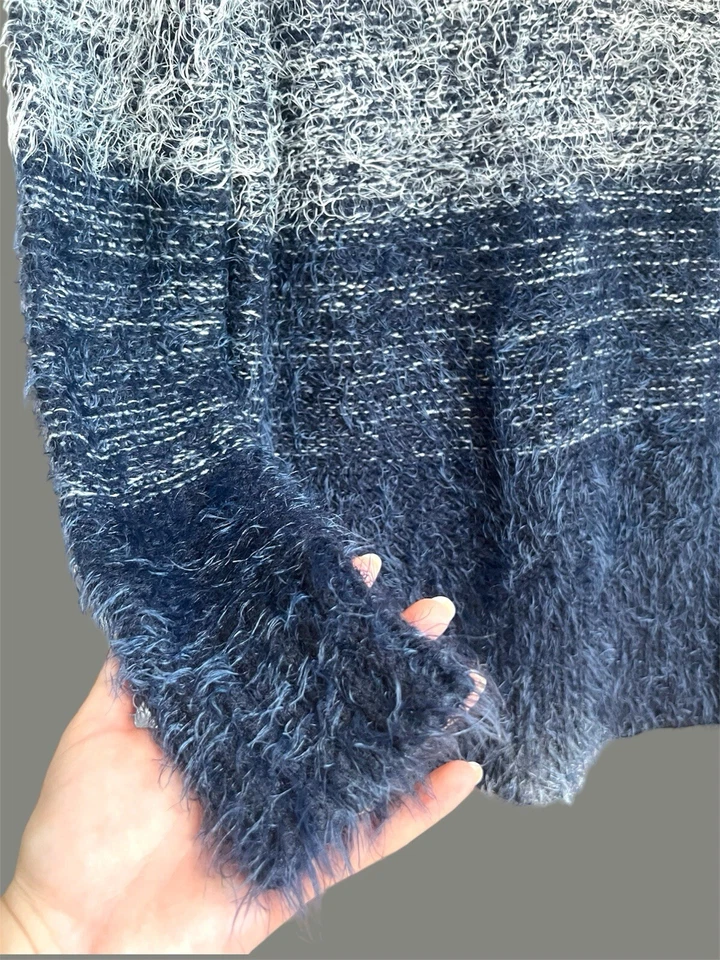 Suéter Kimchi Túnica Larga Pequeño Gran Tamaño Difuso Suave Rayas Anchas Foto 4 de 4