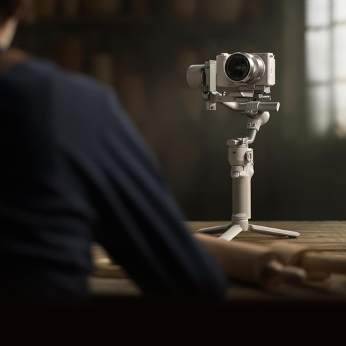DJI RS 4 Mini Gimbal Stabilizer for Camera with 128GB Card, 2Y Warranty, Bag - Photo 8/12