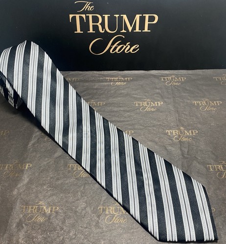 PRESIDENT DONALD J TRUMP Signature Collection Tie w/Gold Bar -New w/Tags