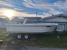 Thompson Hardtop Cabin Cruiser Boat with Trailer Port Clinton Ohio