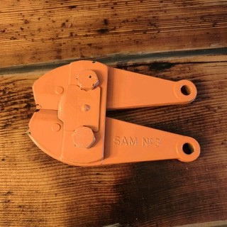 SAM Outil à main modèle SAM N°3 métal couleur orange 1 pièce