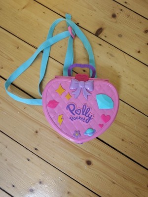 Polly Pocket GKL60 Klein Freizeitpark Rucksack mit zahlreichen Puppen