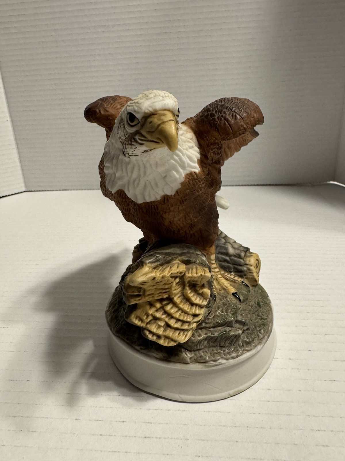 Limited Series Royal Heritage " Birds In Flight" Collection Americana 