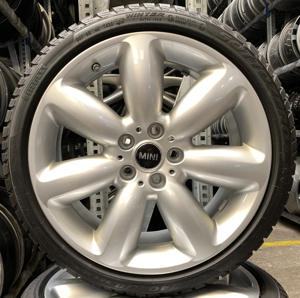 4 Orig MINI Winterräder Star Spoke 521 225/40 R18 92V F54 Clubman 6856050 3258 - Bild 2 von 3