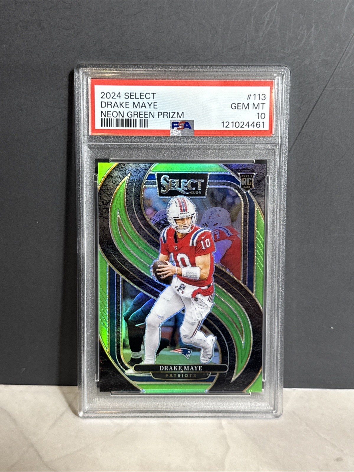 2024 Panini Select - Premier Level Drake Maye #113 Neon Green Prizm /49 PSA 10