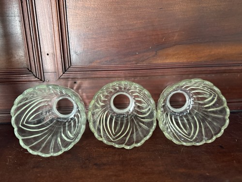 Ceiling Fan Replacement Shades Lot Of 3 Clear Scalloped Edge Tulip Shape - Picture 4 of 10