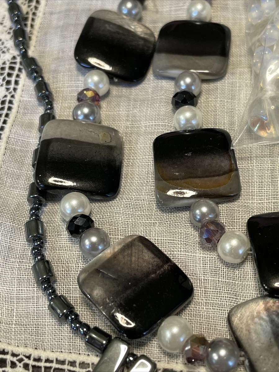 Vintage Crafting Jewelry Parts Repair Beads BEA2-1