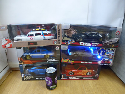 NEU SEALED BACK 2 FUTURE II BTTF DELOREAN TIME MACHINE CAR 1:24 FLY MODE LIGHTS