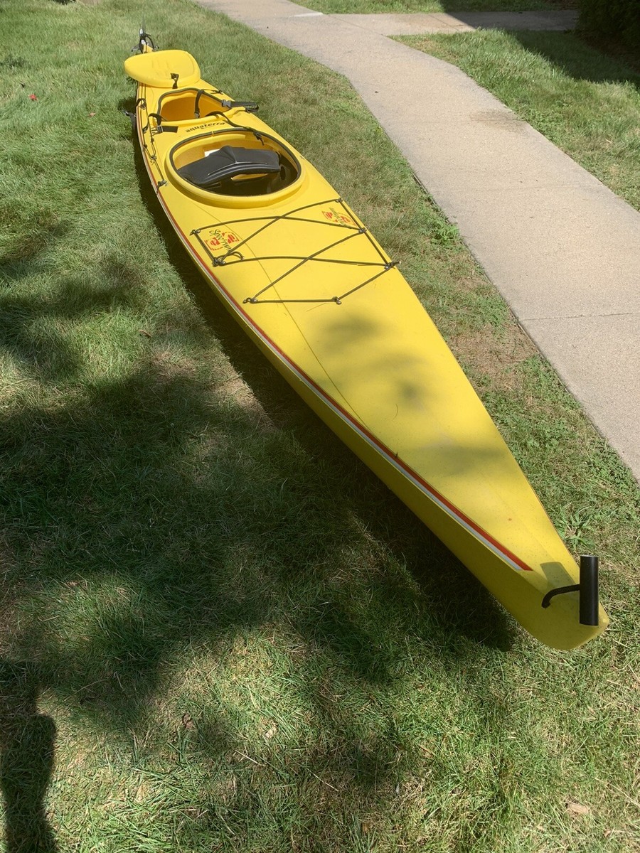 Aquaterra Spectrum Sea Kayak 14' w/ Rudder & Paddle. Great