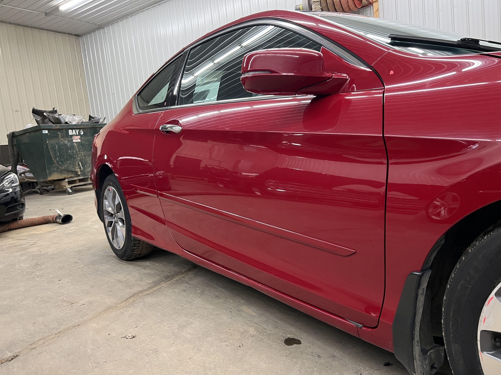 1317 HONDA ACCORD CPE PASSENGER RIGHT FRONT DOOR ASSY SAN MARINO RED