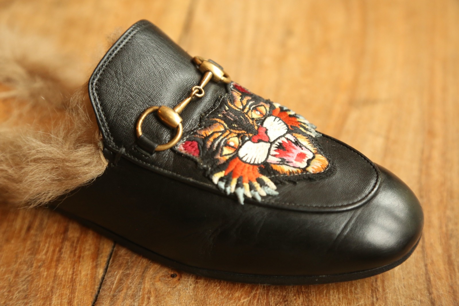 Gucci Princetown Black Leather tiger Bit Fur Loafers Shoes Ladies UK 5 US 8