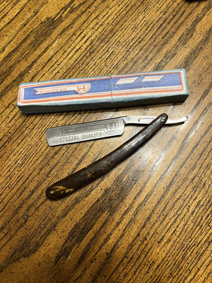 Vintage Two Golden Men Special Quality Pakistan Straight Razor 