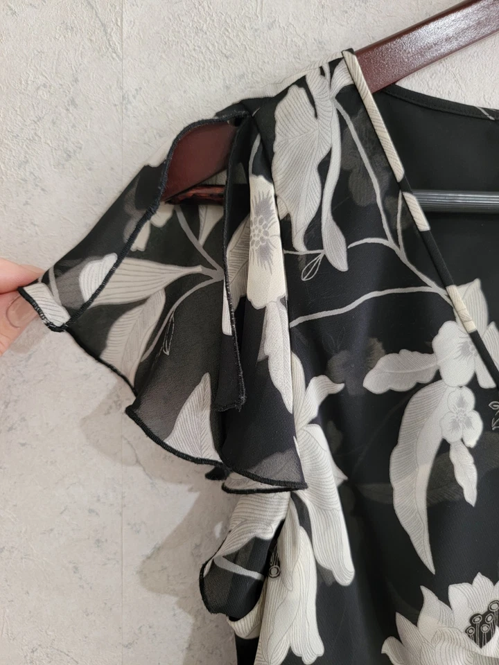 Женская кукла Nine & Company Y2K романтический топ размер M цветочный женский струящийся - Изображение 4 из 4