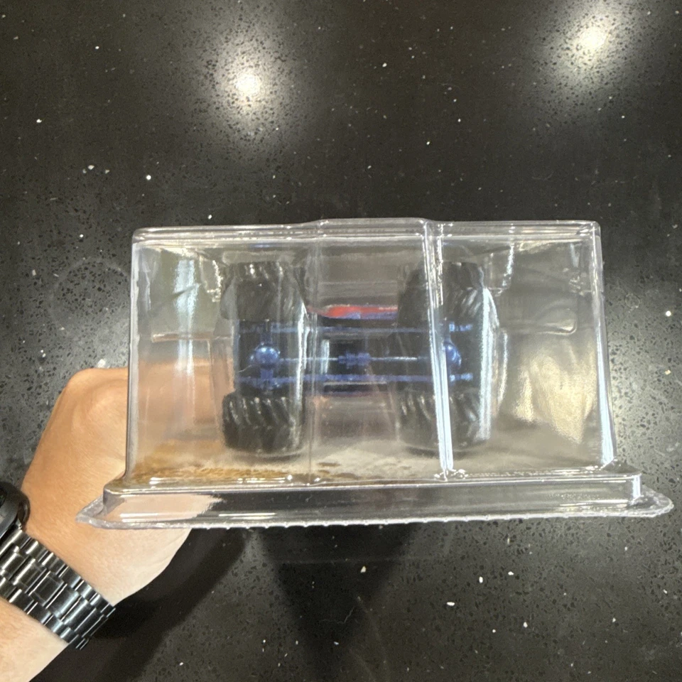 GMC Sierra 2500 Moonshiner 1982! Monster Truck Kings Crunch Greenlight 1:64 Foto 4 de 4