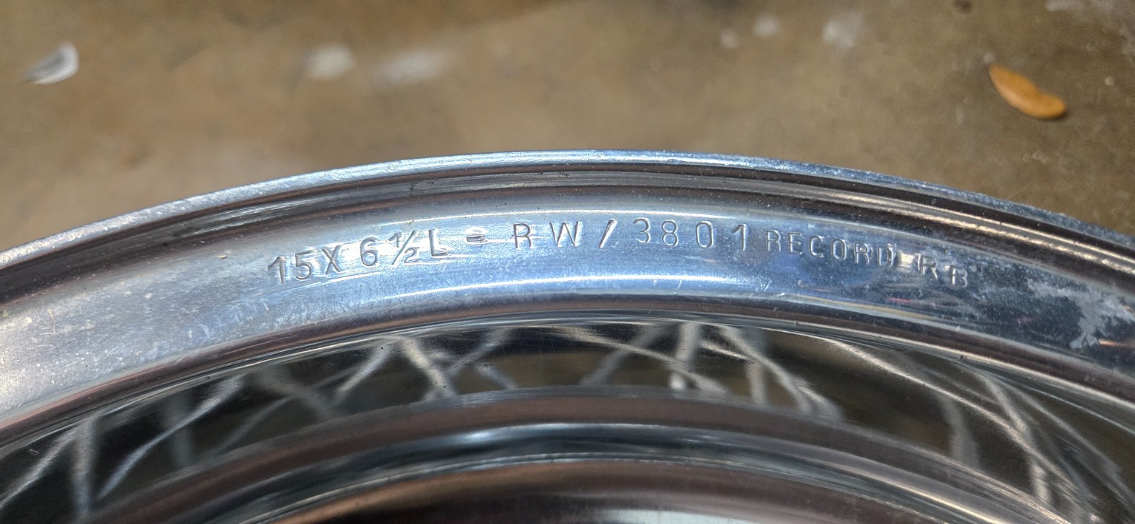 FERRARI 250 GT LUSSO RUOTE BORRANI MILANO RECORD RW3801 KNOCK OFF  WIRE WHEELS