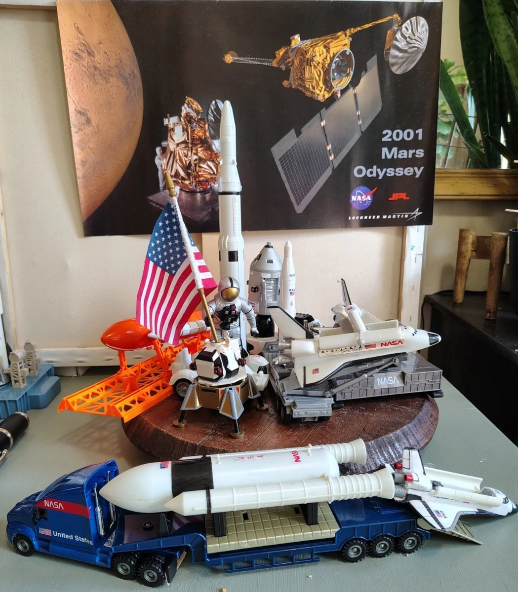 Preços baixos em Modelos Lunar em Missões exploratórias do Apollo