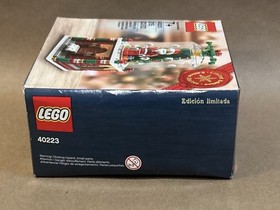 LEGO Snowglobe 40223 Christmas Set, 215 Pieces, Ages 7+, Santa, Box