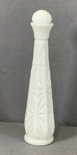 Vintage weiße Milchglas Knospe Vase Stern Design Sockel 9"