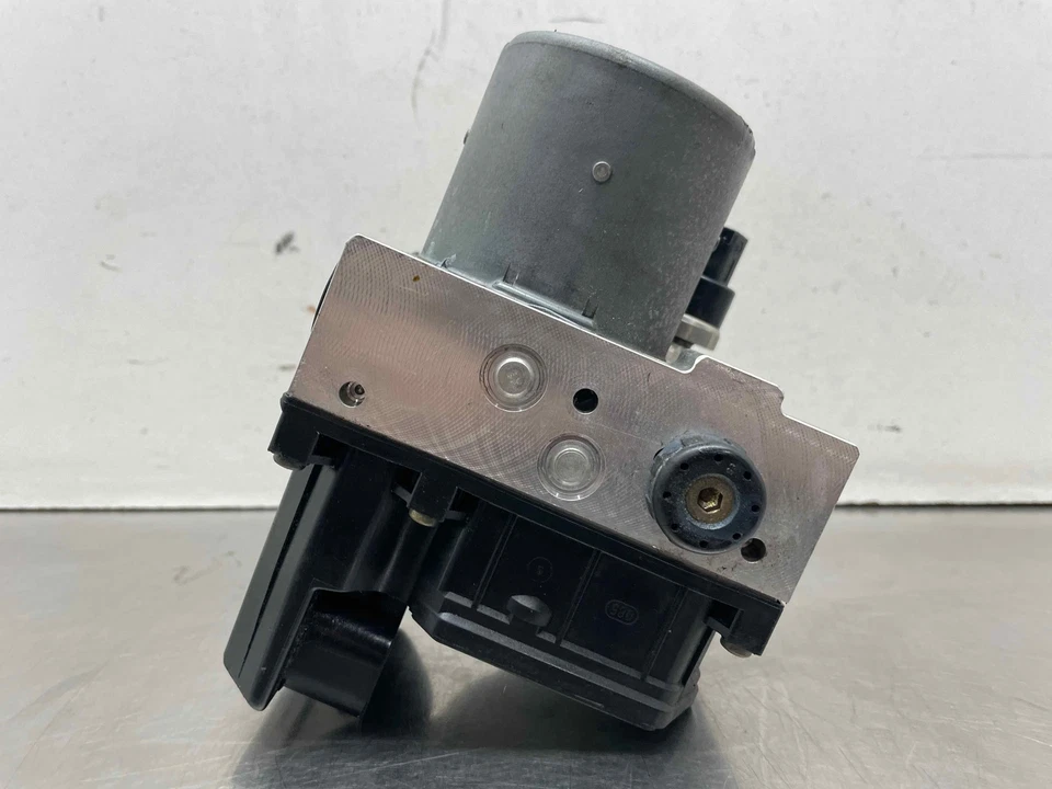 Audi A6 ABK 2003 bomba de freno antibloqueo AWD conjunto 51 k millas OEM 4B0614517R Foto 4 de 4