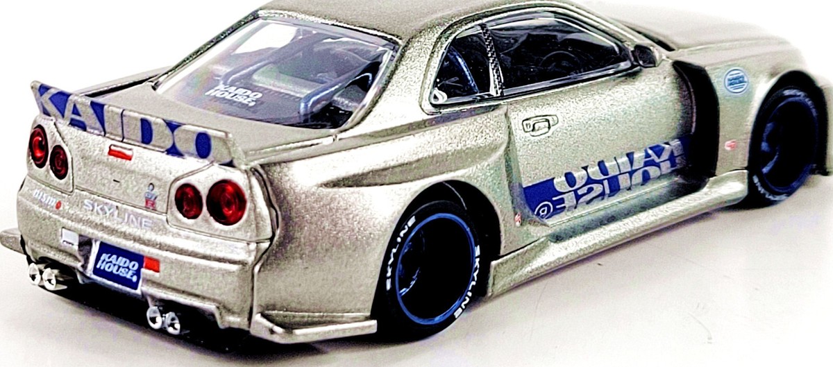 Kaido House x Mini GT Nissan Skyline GT-R (R34) Shinjuku V1