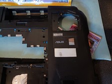 Asus   ROG G75V SCOCCA DI SOTTO