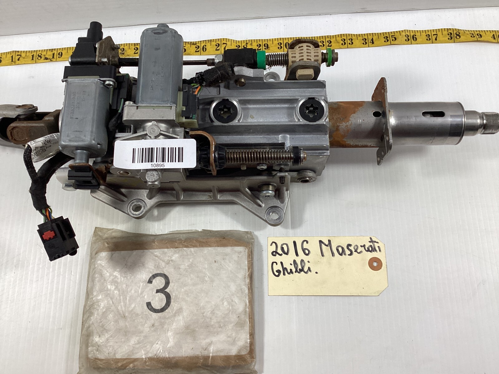 2014 - 2017 Maserati Ghibli  Column Wheel Floor Shift Shaft 06700317590 OEM .