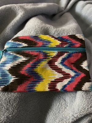 Ipsy July 2015-ZigZag Makeup Bag/Cosmetic Clutch Rainbow colors