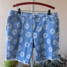 CATO Est 1946 Denim Denim Shorts Sunflower Design Size 20W 9" Inseam